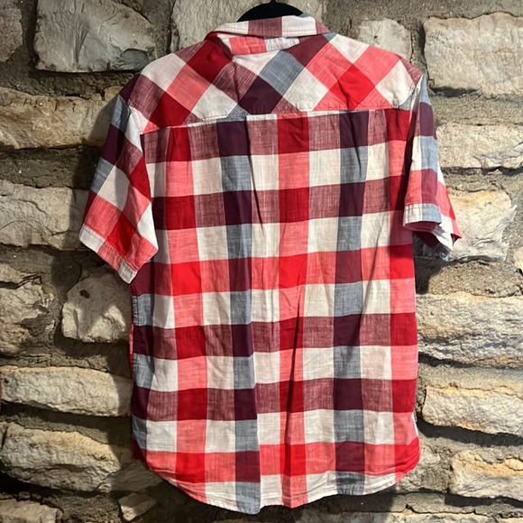 Columbia Mens Katchor II short sleeve button down shirt. Size Medium - Picture 2 of 4